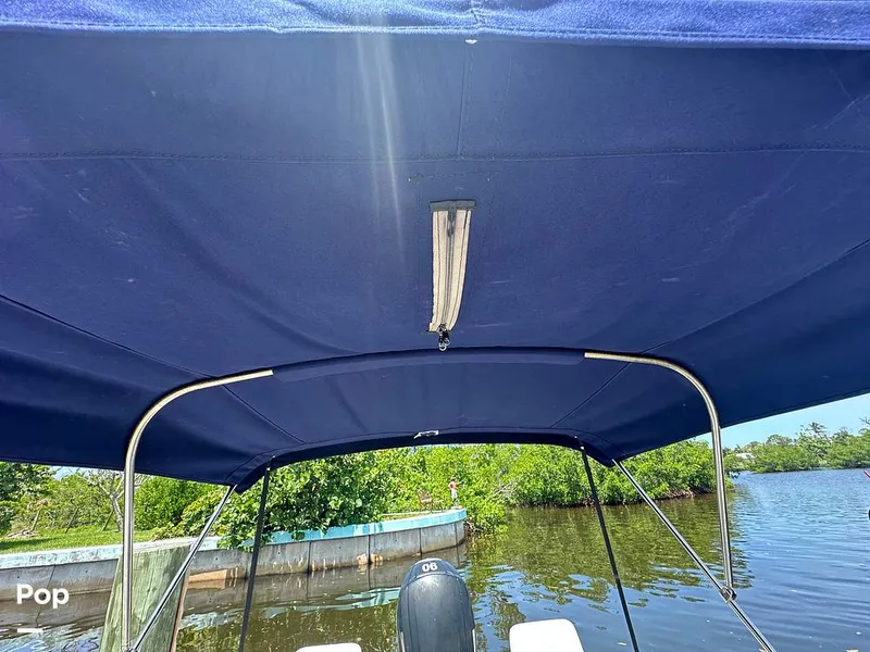 Slide: The Image of Boston Whaler 170 Montauk 2022 - 15674444