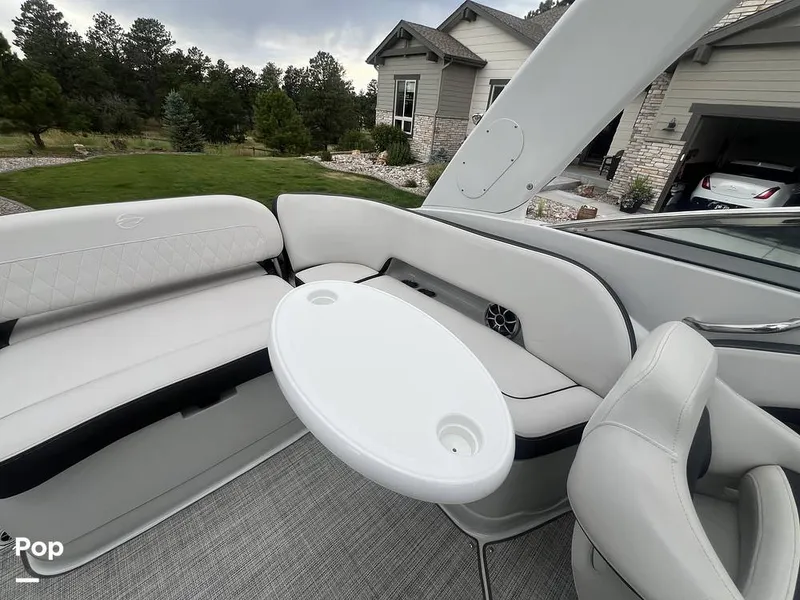 Slide: The Image of Crownline Boats 255 SS 2021 - 15664664