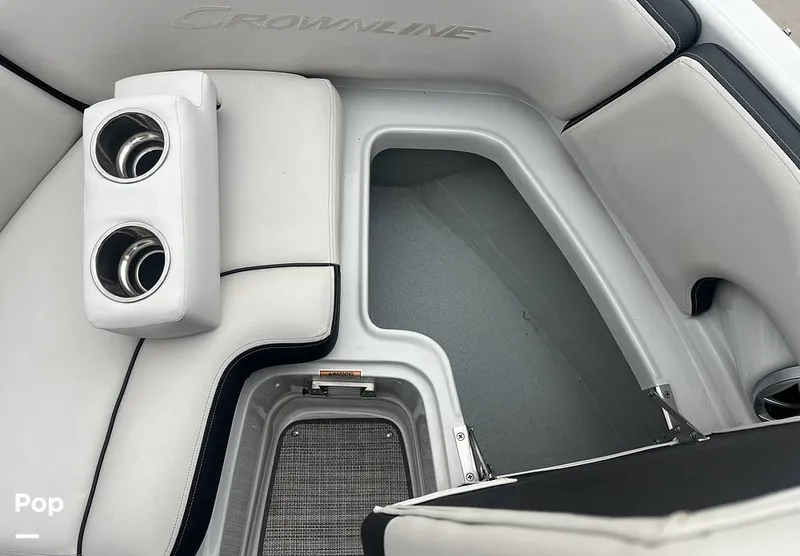 Slide: The Image of Crownline Boats 255 SS 2021 - 15664654