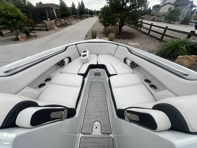 Slide: The Image of Crownline Boats 255 SS 2021 - 15664657