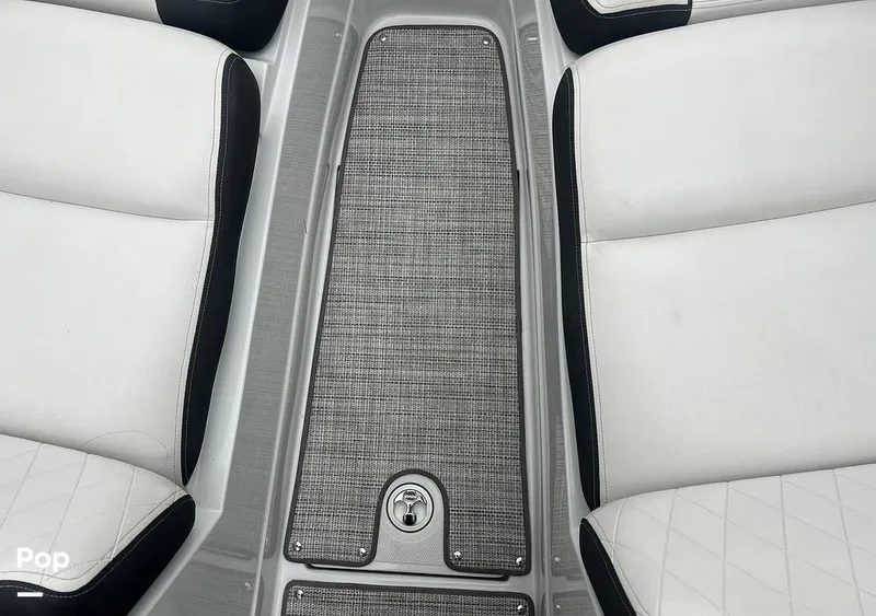 Slide: The Image of Crownline Boats 255 SS 2021 - 15664655