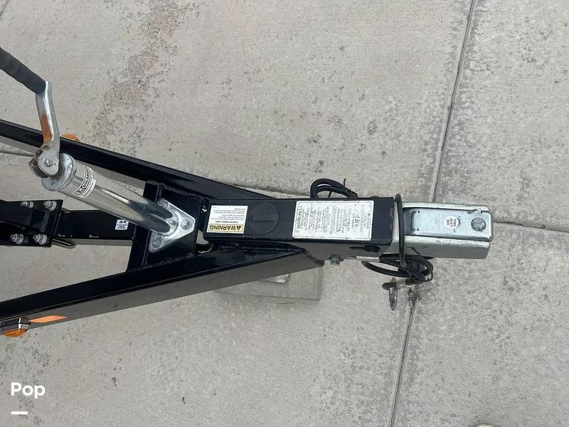 Slide: The Image of Crownline Boats 255 SS 2021 - 15664630