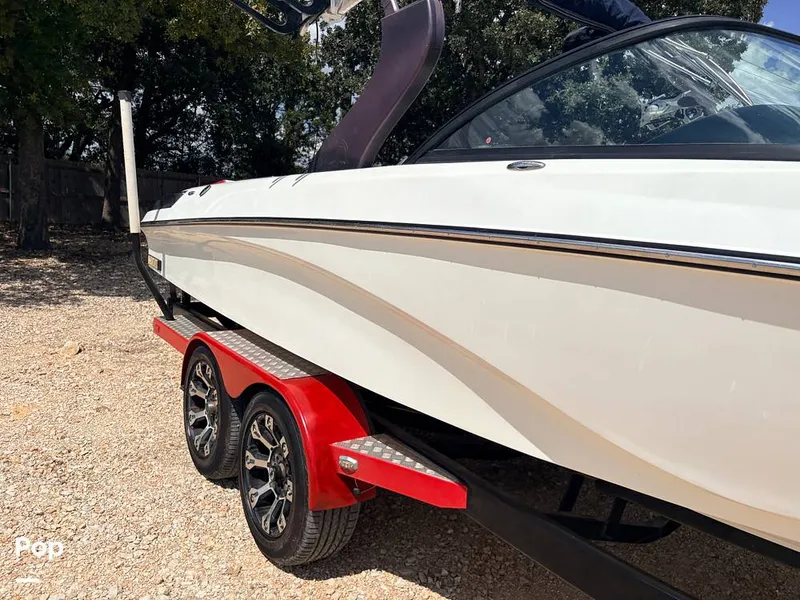 Slide: The Image of Centurion FX22 Enzo 2013 - 16709447