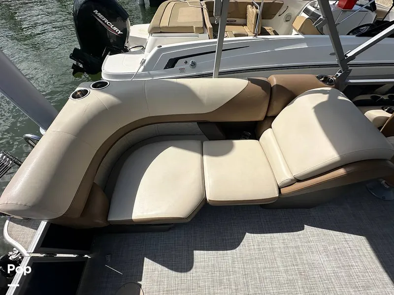 Slide: The Image of Lowe SS 230W 2024 - 15673869