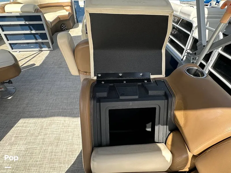 Slide: The Image of Lowe SS 230W 2024 - 15673874