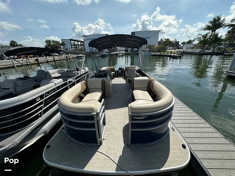 Slide: The Image of Lowe SS 230W 2024 - 15673910