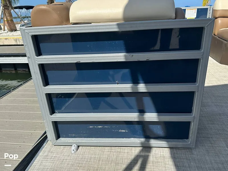 Slide: The Image of Lowe SS 230W 2024 - 15673898