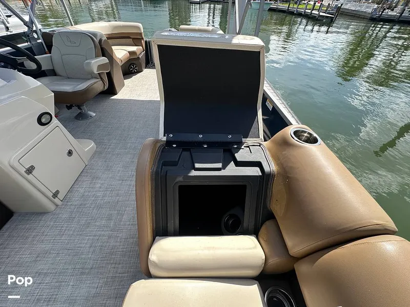 Slide: The Image of Lowe SS 230W 2024 - 15673905