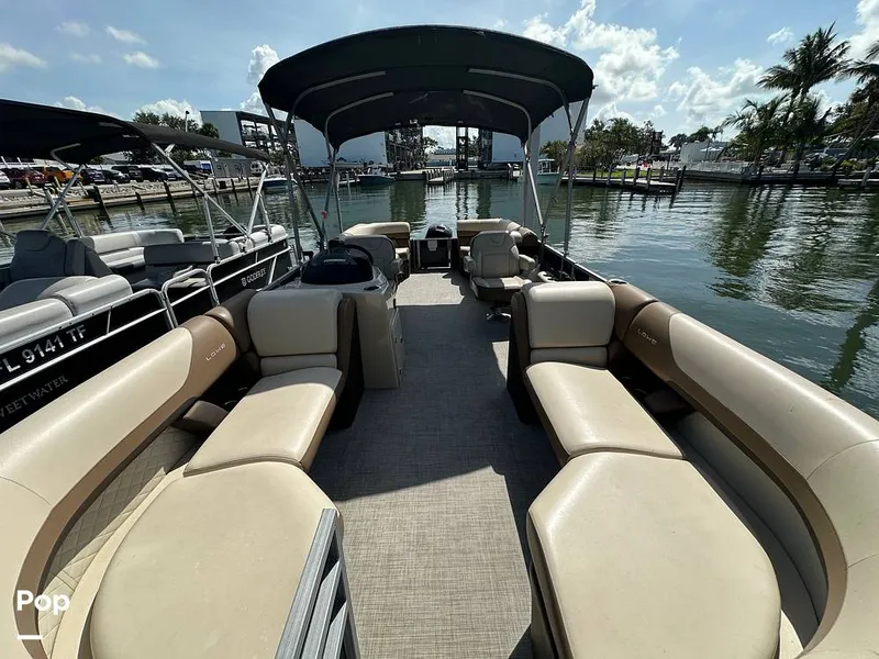 Slide: The Image of Lowe SS 230W 2024 - 15673912