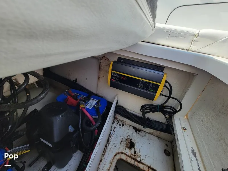 Slide: The Image of Sea Ray 240 Sundeck 2014 - 15810474