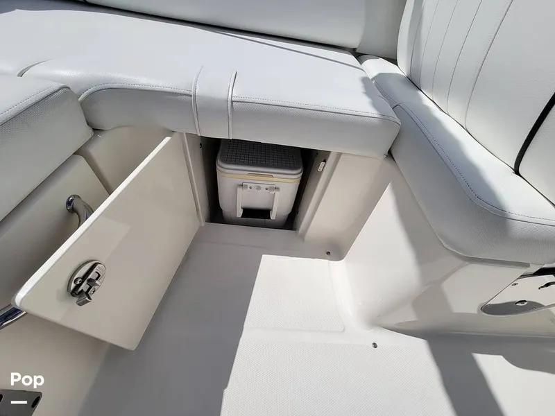 Slide: The Image of Sea Ray 240 Sundeck 2014 - 15810480