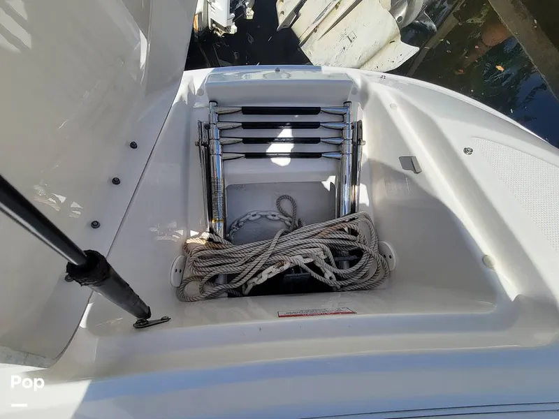 Slide: The Image of Sea Ray 240 Sundeck 2014 - 15810495