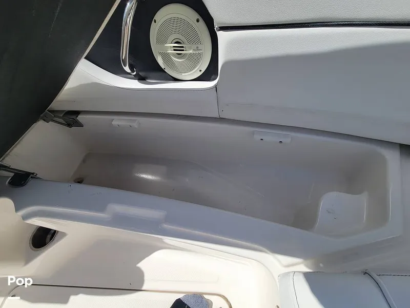 Slide: The Image of Sea Ray 240 Sundeck 2014 - 15810498