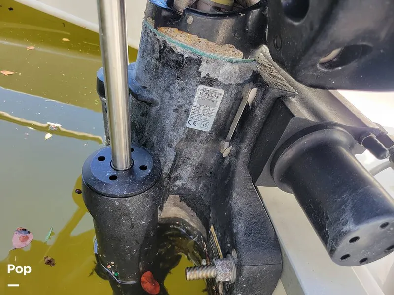 Slide: The Image of Sea Ray 240 Sundeck 2014 - 15810507