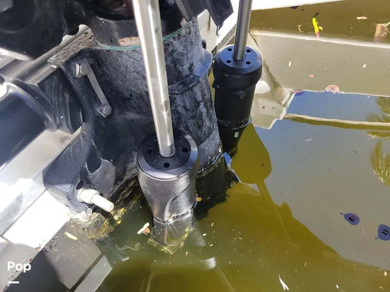 Slide: The Image of Sea Ray 240 Sundeck 2014 - 15810515