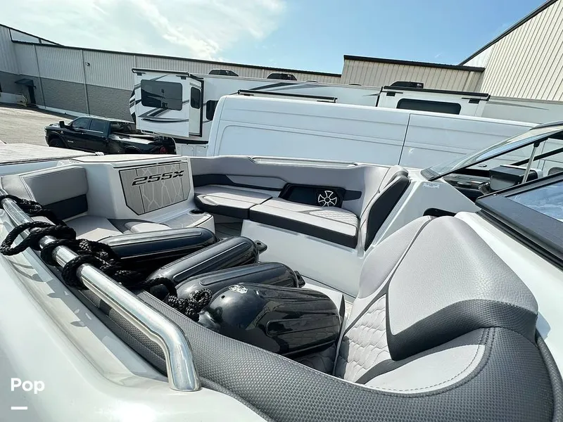 Slide: The Image of Yamaha 255XE 2024 - 15686533