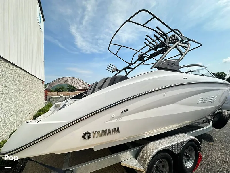 Slide: The Image of Yamaha 255XE 2024 - 15686567