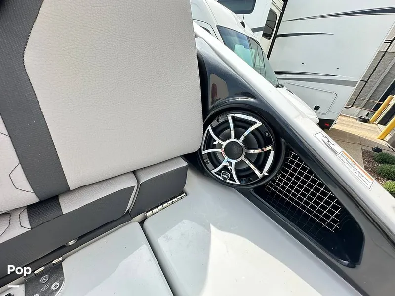 Slide: The Image of Yamaha 255XE 2024 - 15686600