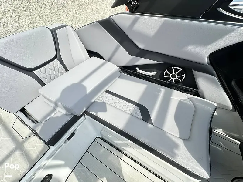 Slide: The Image of Yamaha 255XE 2024 - 15686604