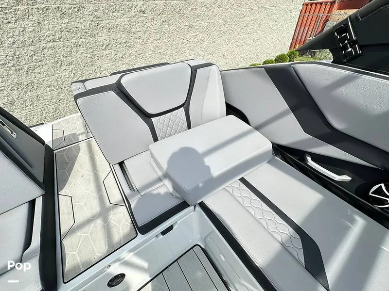 Slide: The Image of Yamaha 255XE 2024 - 15686605