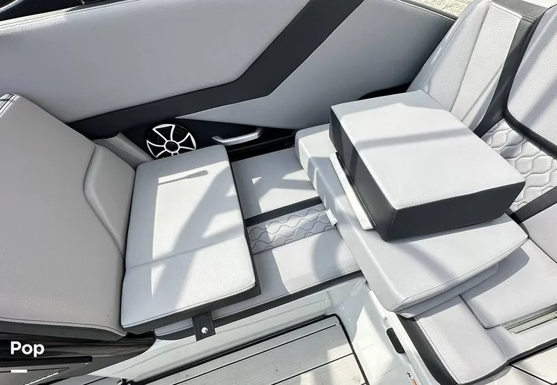 Slide: The Image of Yamaha 255XE 2024 - 15686608