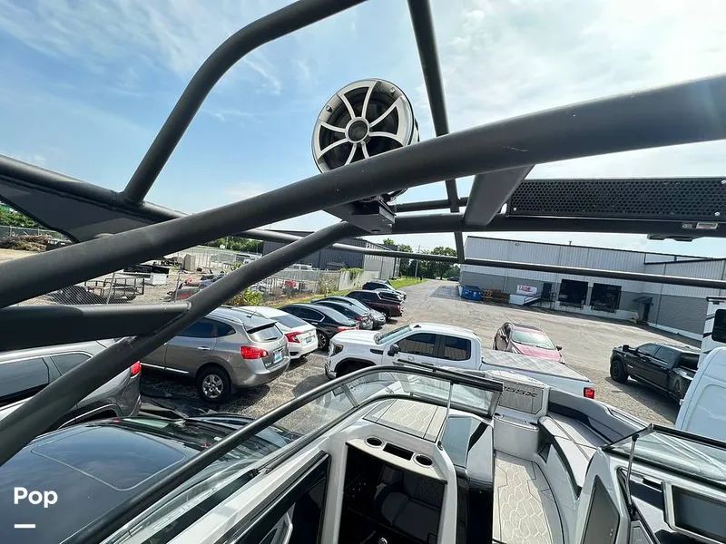 Slide: The Image of Yamaha 255XE 2024 - 15686614