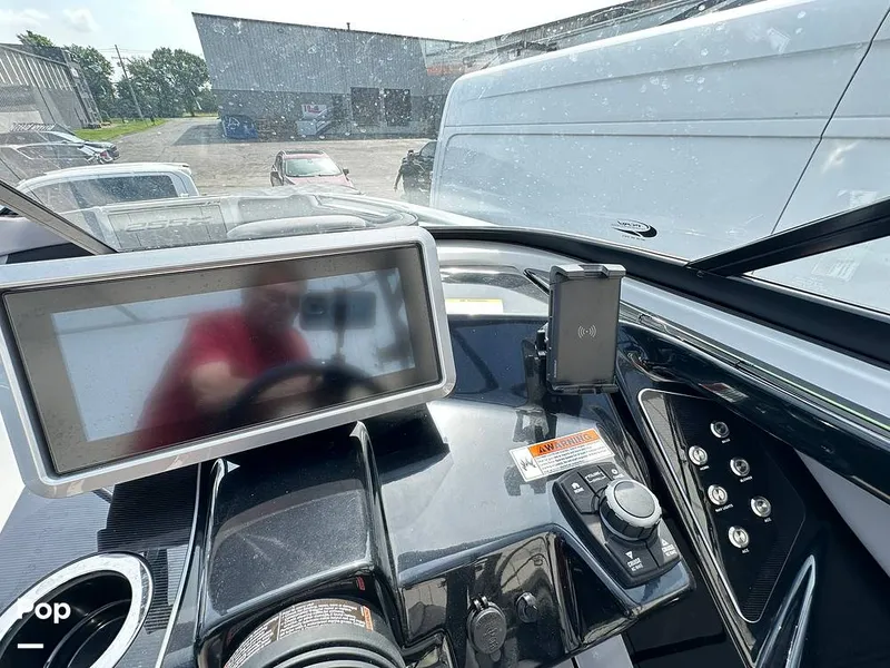 Slide: The Image of Yamaha 255XE 2024 - 15686625