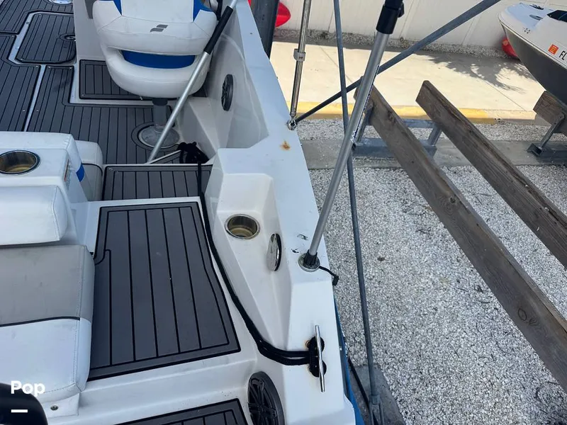 Slide: The Image of Starcraft SVX 231 2021 - 15775834