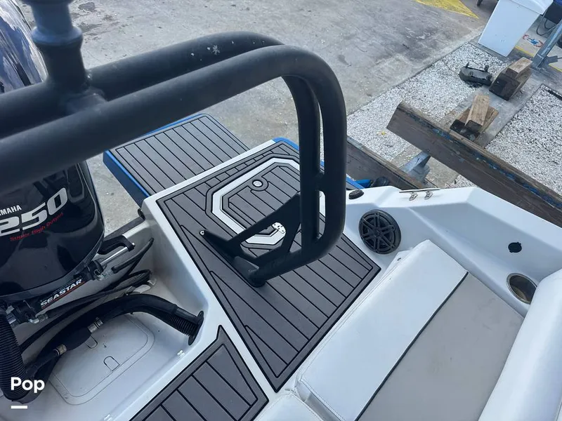 Slide: The Image of Starcraft SVX 231 2021 - 15775838