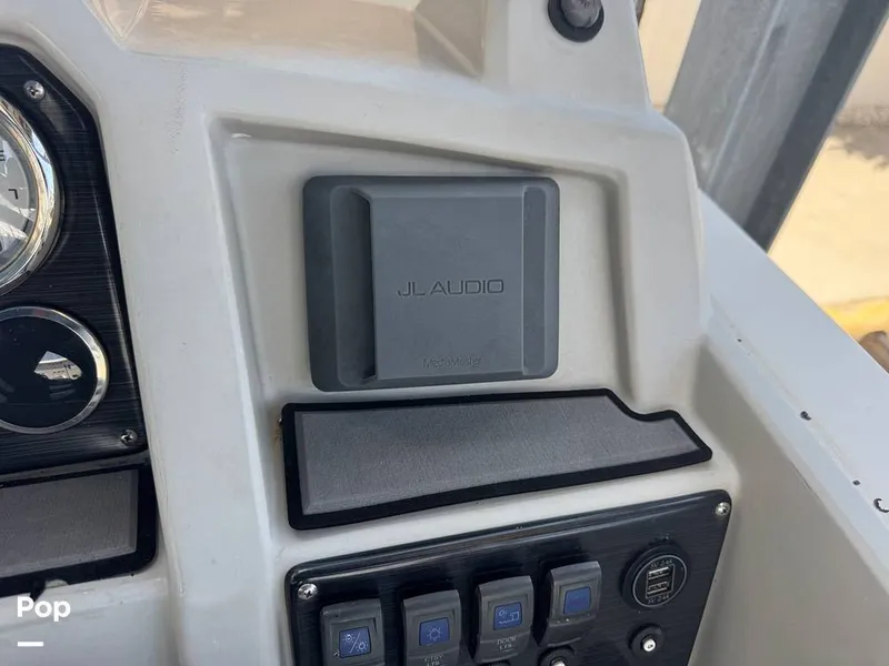 Slide: The Image of Starcraft SVX 231 2021 - 15775853