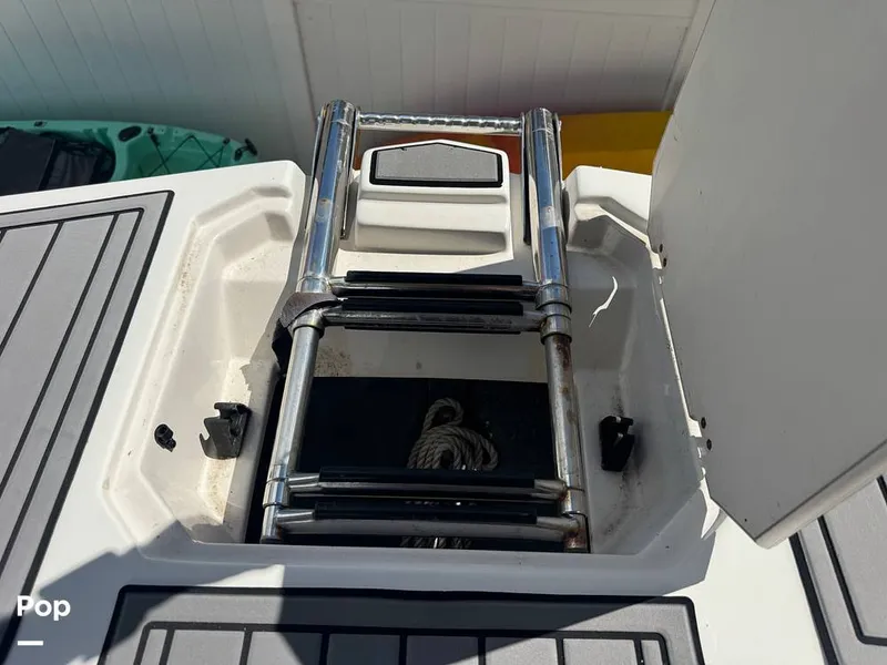 Slide: The Image of Starcraft SVX 231 2021 - 15775874