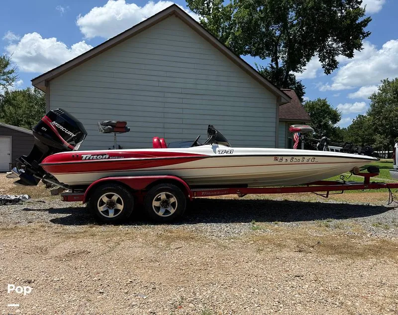 The Image of Triton TR 21 2002 - 15718568