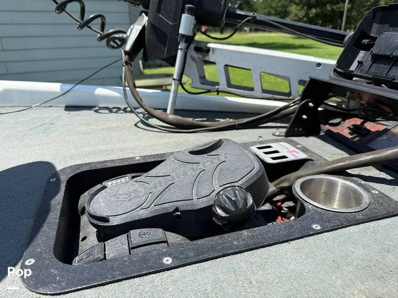 Slide: The Image of Triton TR 21 2002 - 15718571