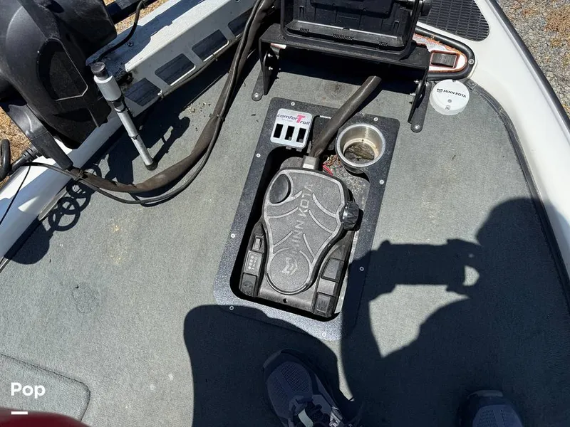 Slide: The Image of Triton TR 21 2002 - 15719039