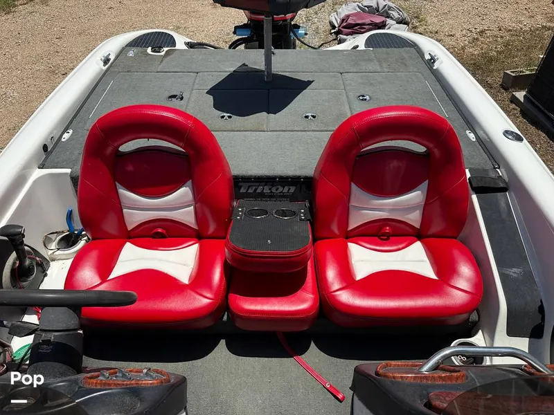 Slide: The Image of Triton TR 21 2002 - 15719046