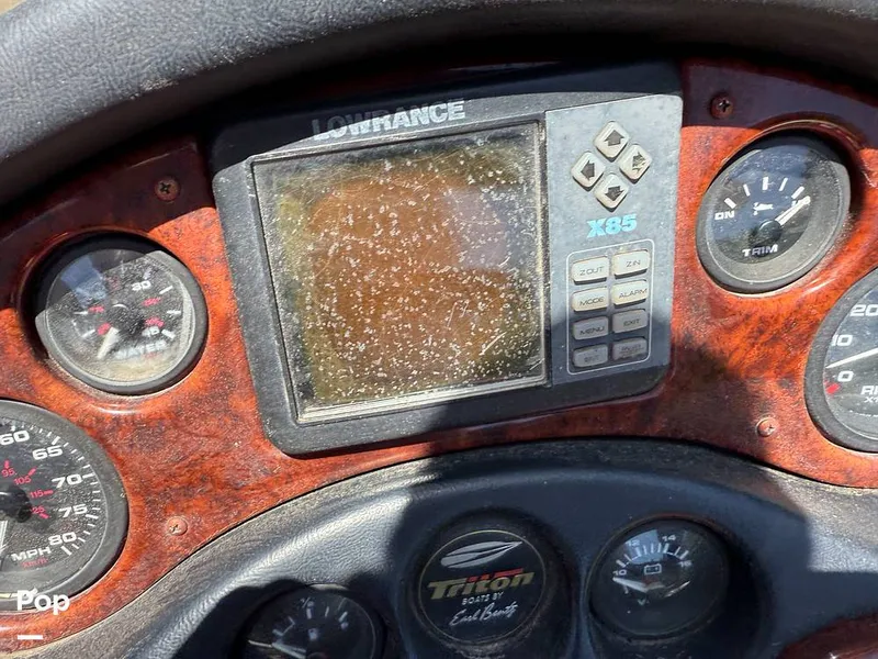 Slide: The Image of Triton TR 21 2002 - 15719067