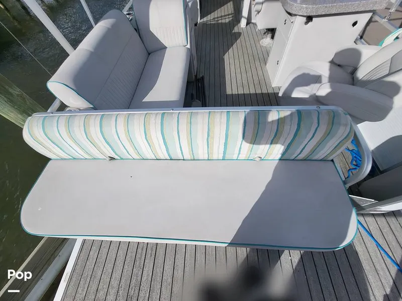 Slide: The Image of Qwest 824 Lanai Bar 2019 - 15761228