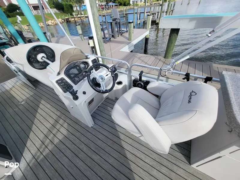 Slide: The Image of Qwest 824 Lanai Bar 2019 - 15761235