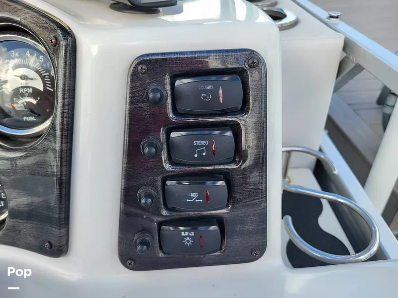 Slide: The Image of Qwest 824 Lanai Bar 2019 - 15761267