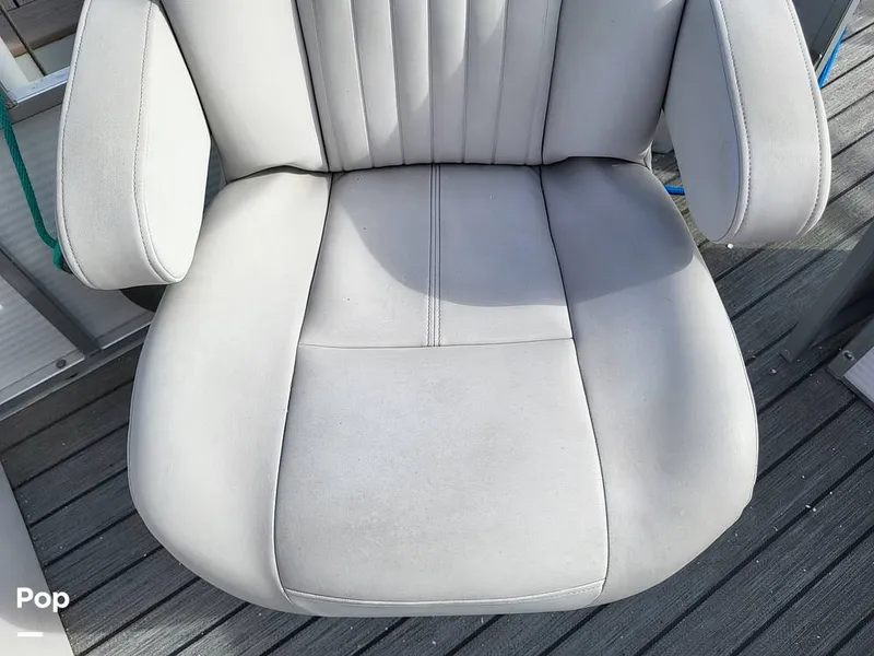 Slide: The Image of Qwest 824 Lanai Bar 2019 - 15761283