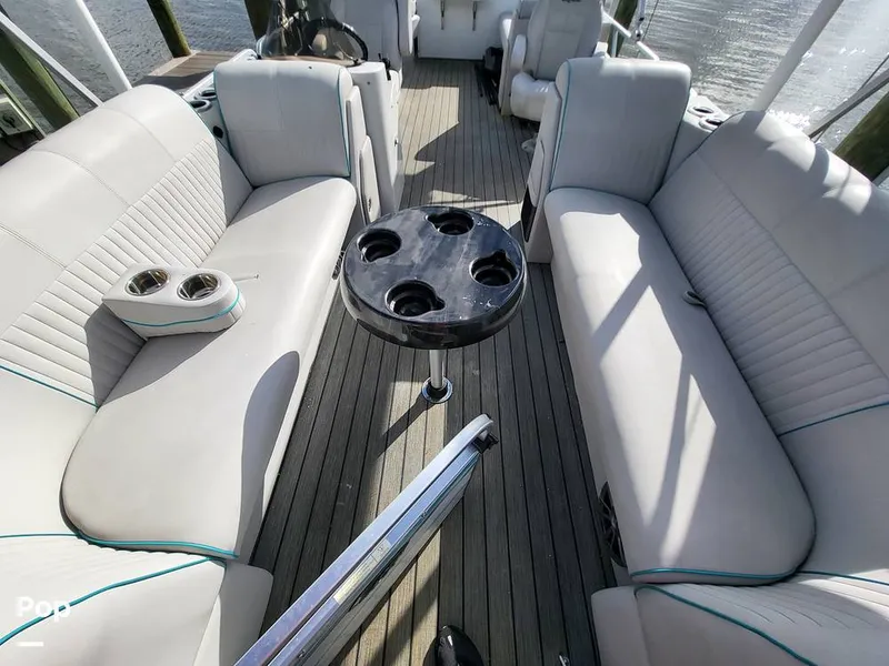 Slide: The Image of Qwest 824 Lanai Bar 2019 - 15761305