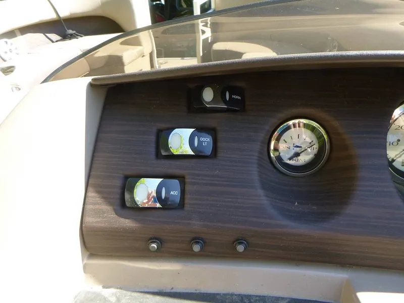 Slide: The Image of Bennington 21SXP 2020 - 15801550