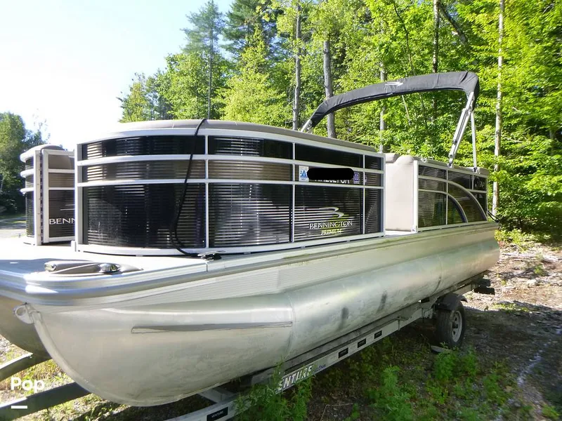 Slide: The Image of Bennington 21SXP 2020 - 15801581