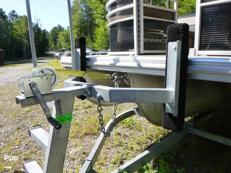 Slide: The Image of Bennington 21SXP 2020 - 15801602