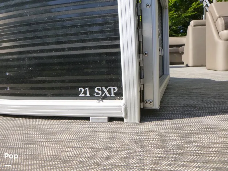 Slide: The Image of Bennington 21SXP 2020 - 15801603