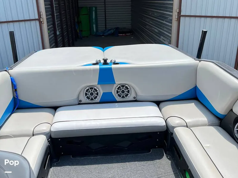 Slide: The Image of Aft cockpit seating - 16261402