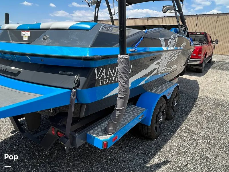 Slide: The Image of Axis A22 2013 - 16261396