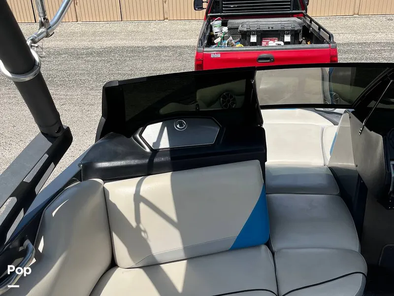 Slide: The Image of Axis A22 2013 - 16261400