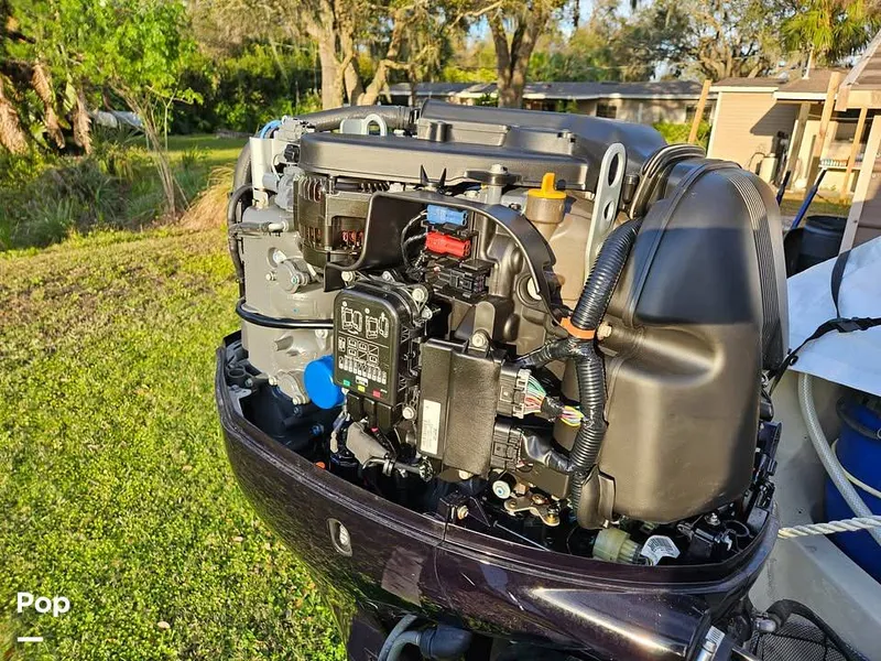 Slide: The Image of Boston Whaler 220 Outrage 1980 - 15657637