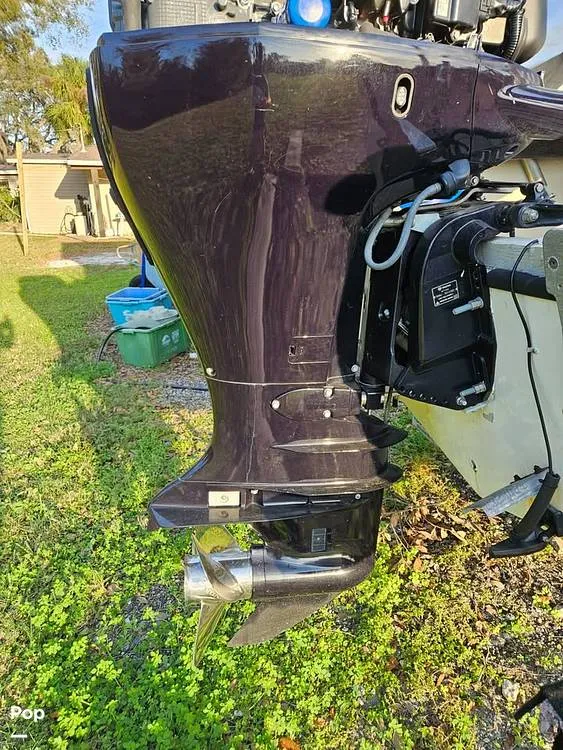 Slide: The Image of Boston Whaler 220 Outrage 1980 - 15657639